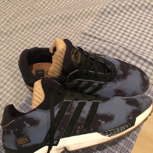 Adidas sneaker men's athletic blue black like new