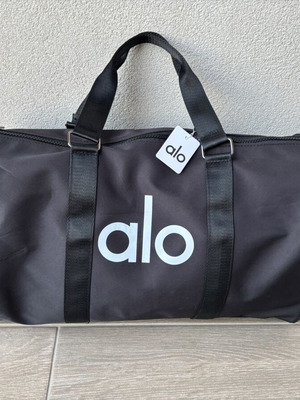 Alo dufflebag new with tags