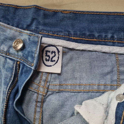 Men's Bermuda shorts size M like new