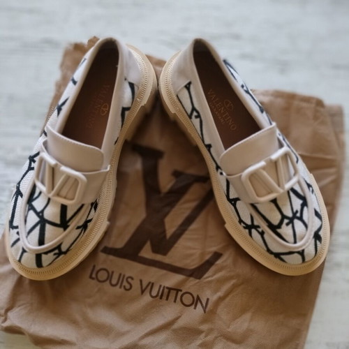 Valentino loafers new, black and beige, size 38