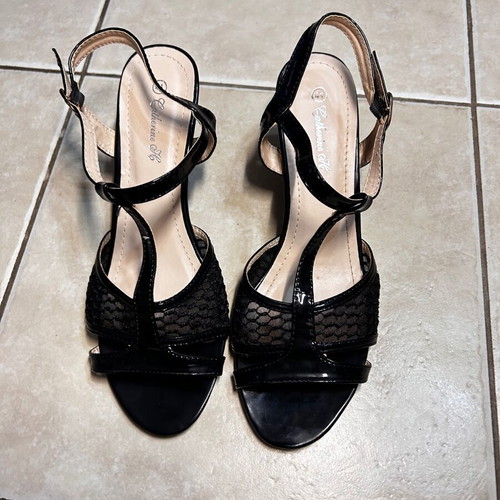 Women's black sandals like new with heel size 41