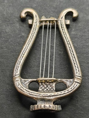 Silver 17 like new, 4.5x3 cm, 9.7g, .925 silver
