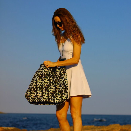 Handmade shoulder shopping bags new, in black and beige