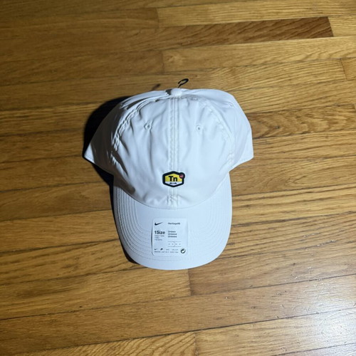 Nike TN cap new, black and white