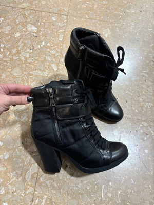 Prada leather ankle boots used, size 37, black