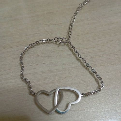 Steel chain bracelet adjustable like new, silver color