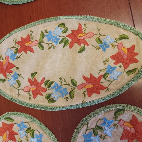 Handmade vintage table linen set used, 30x50 and 18x25 cm