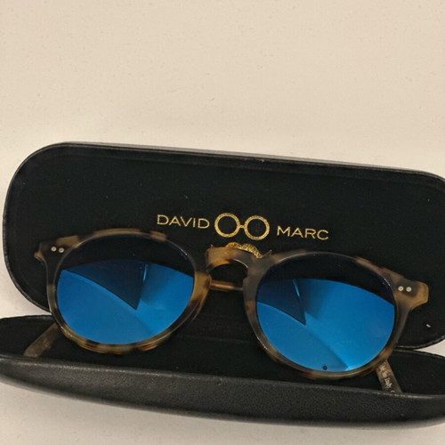 David Marc Sunglasses like new, tortoise frame with blue lens