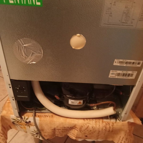 Refrigerator like new