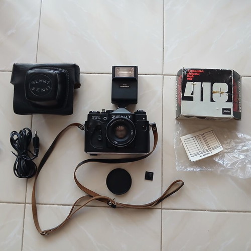 Zenit TTL vintage Soviet analog camera with Helios 44M lens and Toshiba flash, like new
