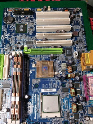 Gigabyte GA-8SG800 μητρική κάρτα