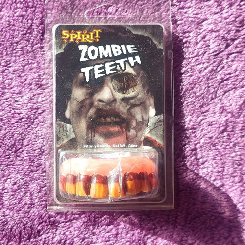 Zombie teeth carnival mask