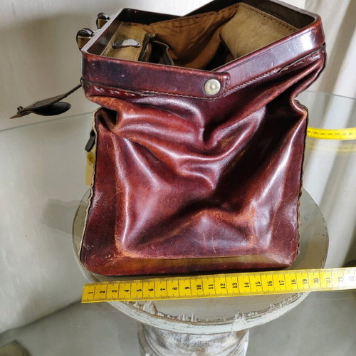 Vintage leather Kikuko Italy handbag like new