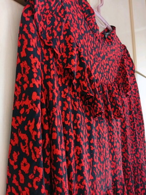 Zara long shirt like new, animal print, black and red, size S