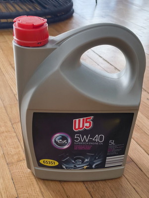 5W-40 Engine Oil new, sealed
