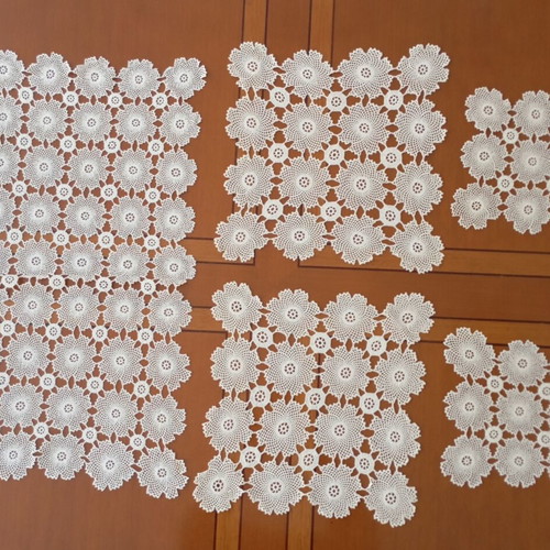 Doilies like new