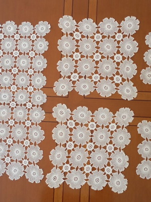 Doilies like new