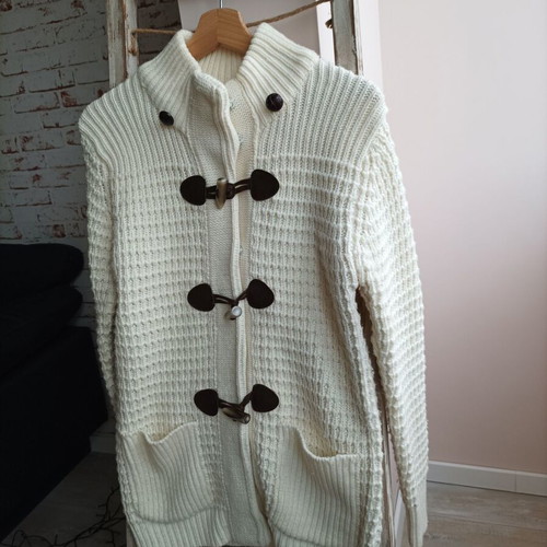 Knitted cardigan size M like new with buttons and pockets