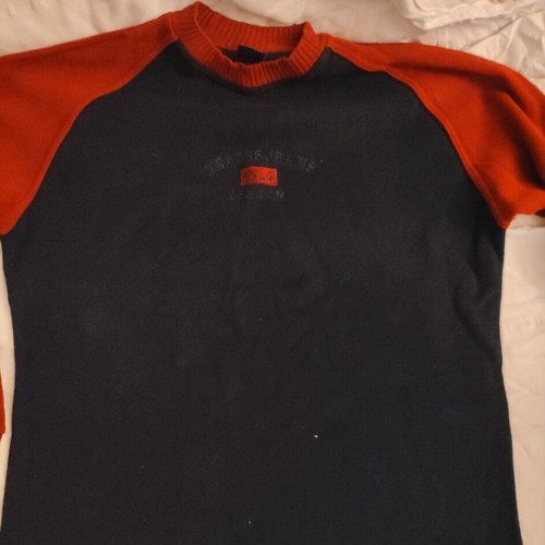 Men's winter sweater used, red and black, size medium