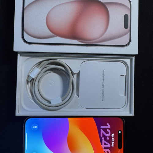Apple iPhone 15 128GB Pink smartphone