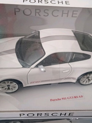 Bburago Porsche GT3RS 4.0 1:18 new