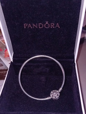 Pandora bracelet genuine, like new, gray size 17