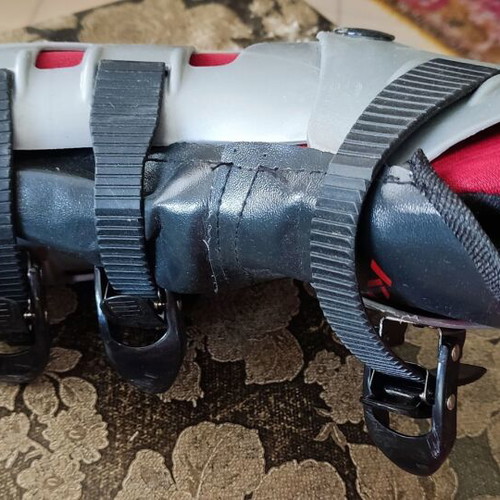 Rollers used silver with red knee pads, size 37