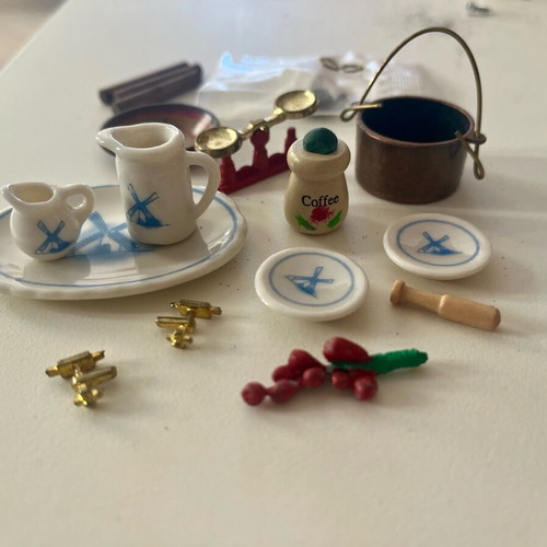 Furniture accessories for dollhouse vintage Deagostini miniatures new