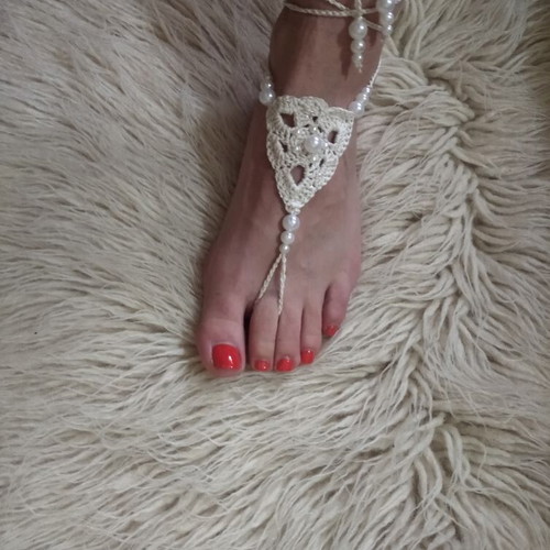 Barefoot foot jewelry with beige pearls new