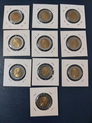 Italy 500L coins like new, pack of 10 in their cardboard holders