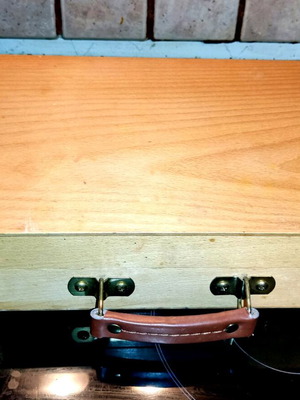Painting case with oil paints like new