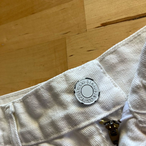 Levi’s white shorts used, size S
