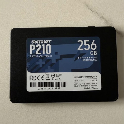 Patriot SSDs like new, 256GB and 120GB