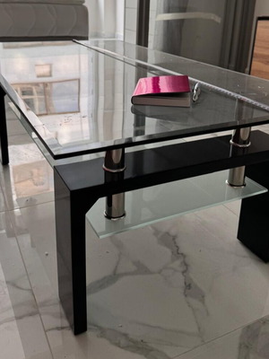 Glass coffee table like new