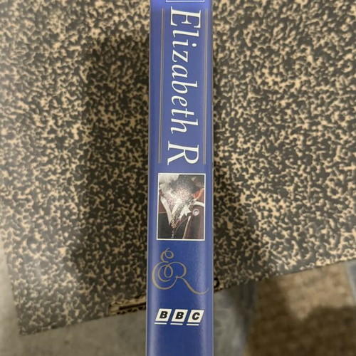 Elizabeth R videocassette like new
