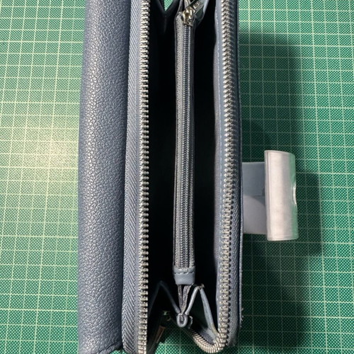 Wallet used in very good condition