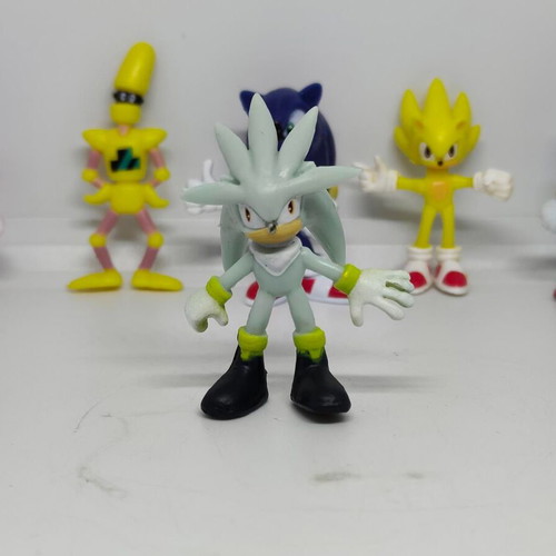 Sonic action figures set like new, collection of 12 characters