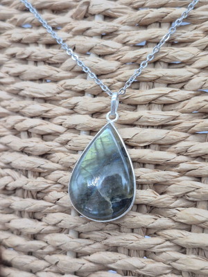 Labradorite Teardrop Necklace Silver 925 with Steel Chain new