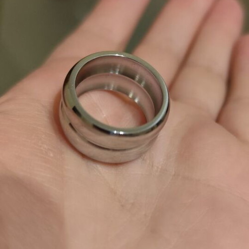 Silver ring new stainless steel size 9 with linked bands design