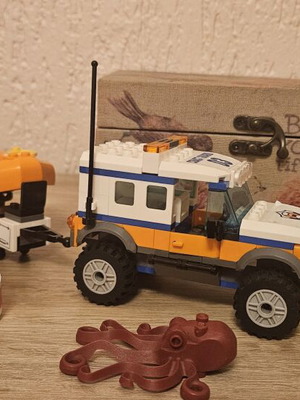 Lego City 60165 4x4 Response Unit, used complete