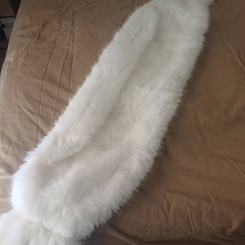 White fur scarf new with satin lining