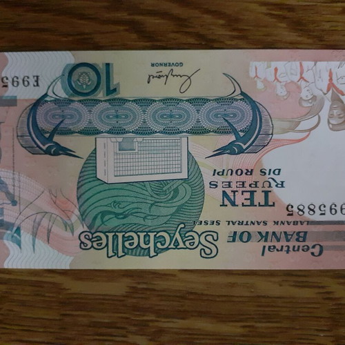 Seychelles 10 Rupees Banknote 1989 new