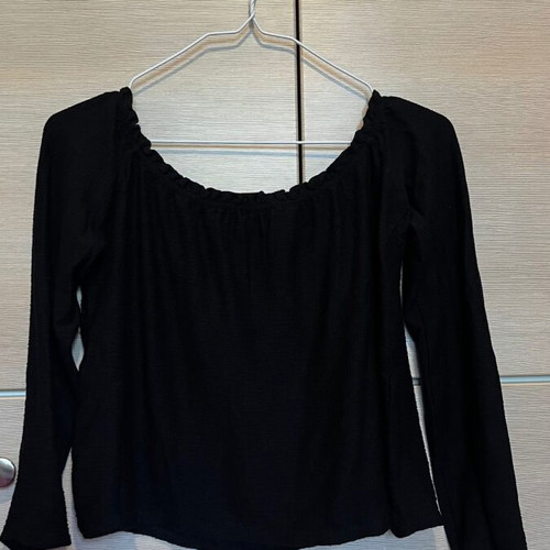 Bershka black off-shoulder blouse like new, XS-S