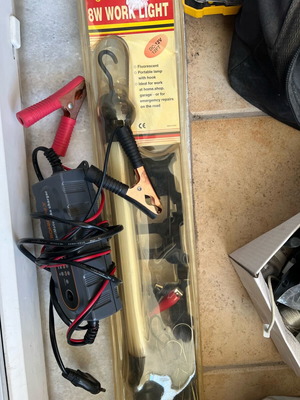 Car charger like new with gift new work lamp