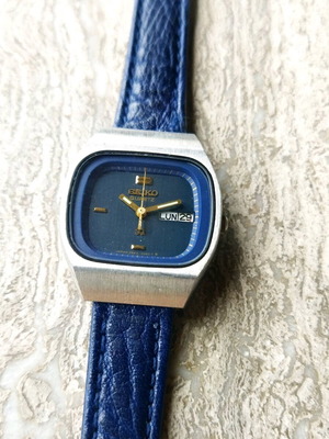 Seiko Quartz 3423-0060 women's watch new, blue leather strap