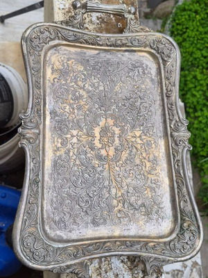Bronze tray like new, approximately 30×30 cm