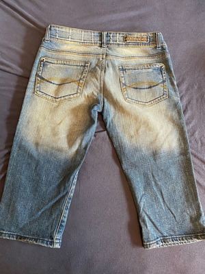 Jean capri size medium