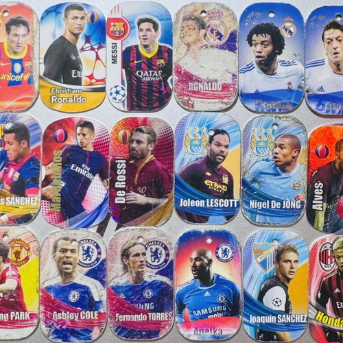 Metal Dog Tags Collection, 24 Football Superstars & Legends