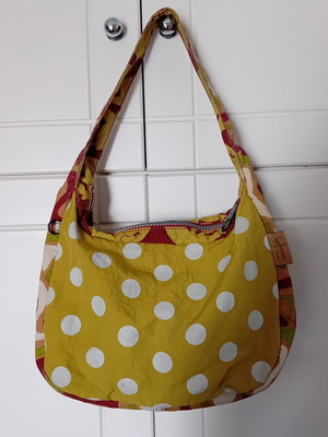 Kipling Vintage Hobo Bag like new, polychrome shoulder style