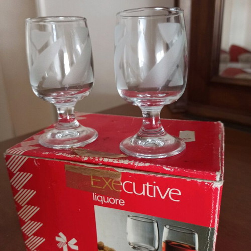 Executive liqueur glasses set of 5, like new, Idee in Vetro